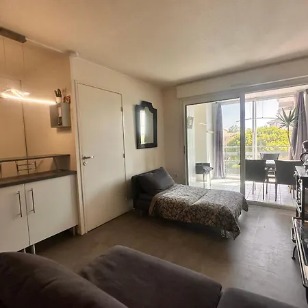 L'elysee - P2 Avec Parking Proche De La Apartmán